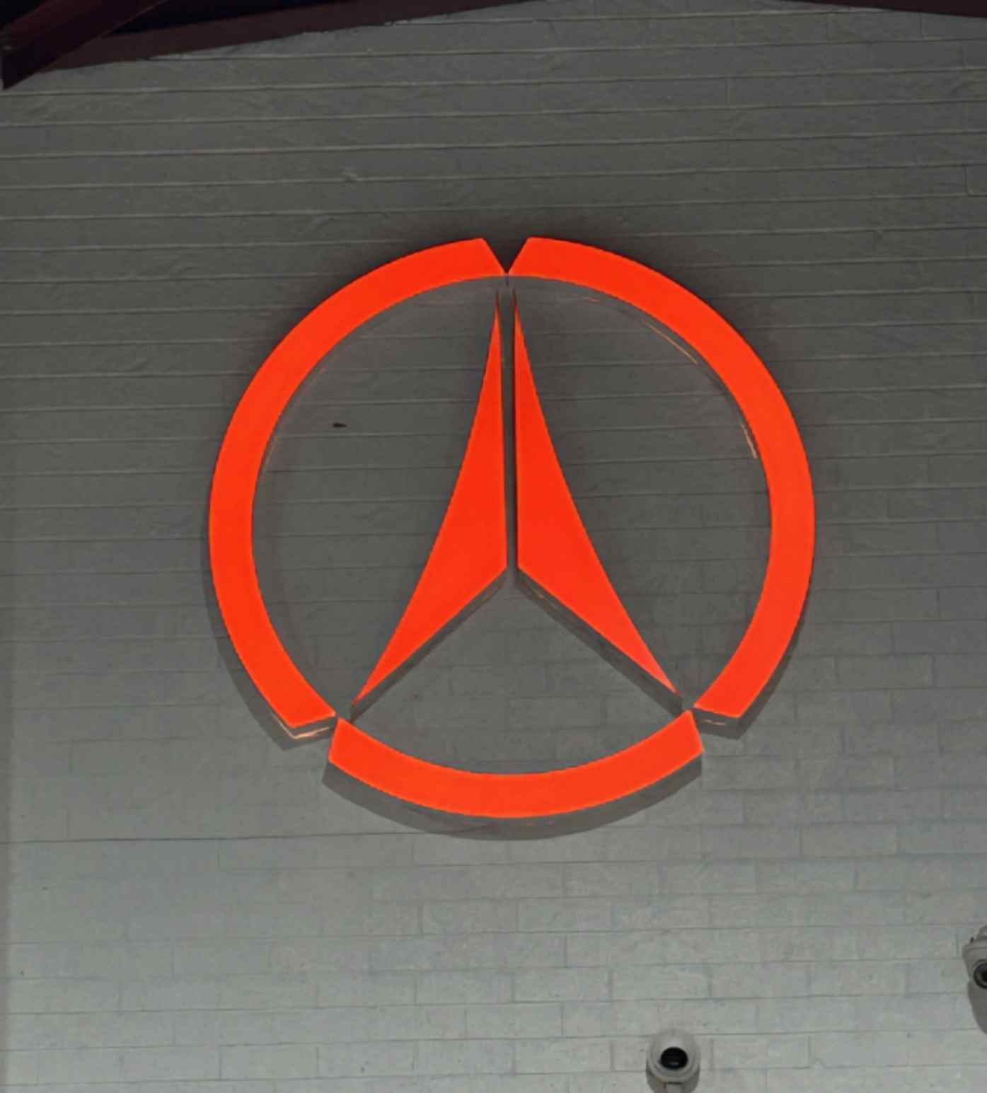 1500x1500 mm Logo on 6m Height wall for continuous branding